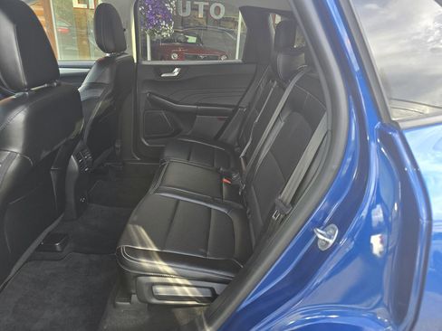 Used 2022 Ford Escape SEL image 11