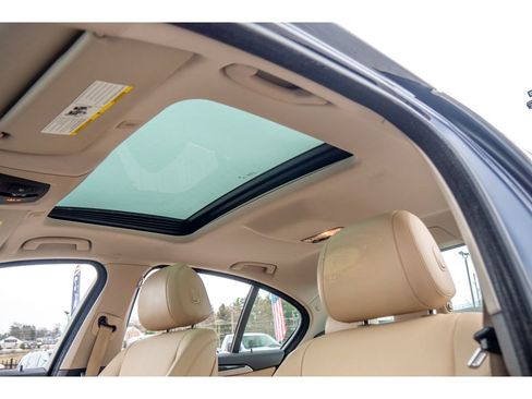 Used 2016 BMW 528i xDrive 528i xDrive image 10