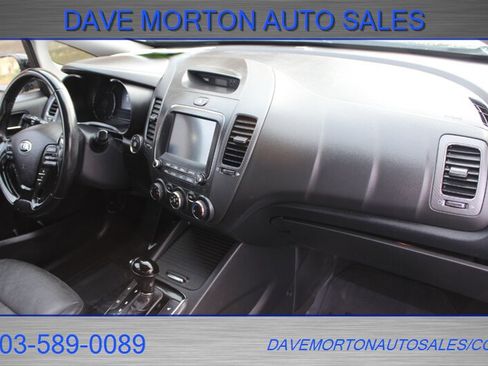 Used 2017 Kia Forte EX image 17