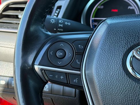 Used 2024 Toyota Camry XLE image 17