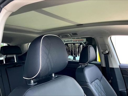 New 2026 Volkswagen Atlas SEL Premium R-Line AWD/4WD image 22
