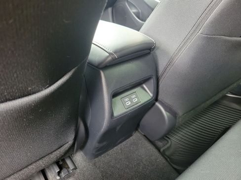Used 2025 Toyota Corolla SE FWD image 11