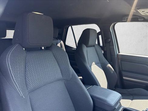 Certified 2025 Toyota 4Runner SR5 AWD/4WD image 28