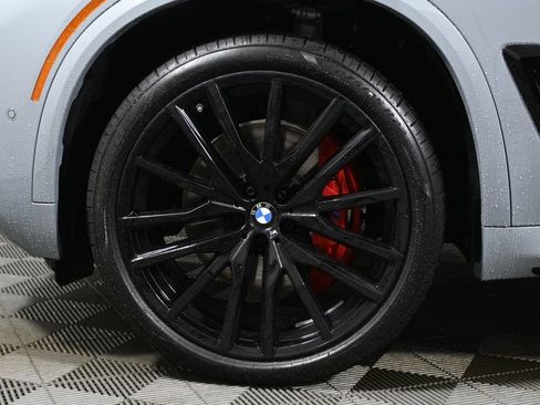 New 2026 BMW X5 xDrive40i w/ M Sport Package AWD/4WD image 12