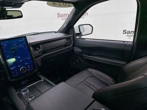 Used 2024 Ford Expedition Max Limited image 25