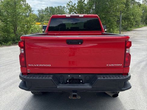 Used 2024 Chevrolet Silverado 2500 Custom w/ Custom Value Package AWD/4WD image 4