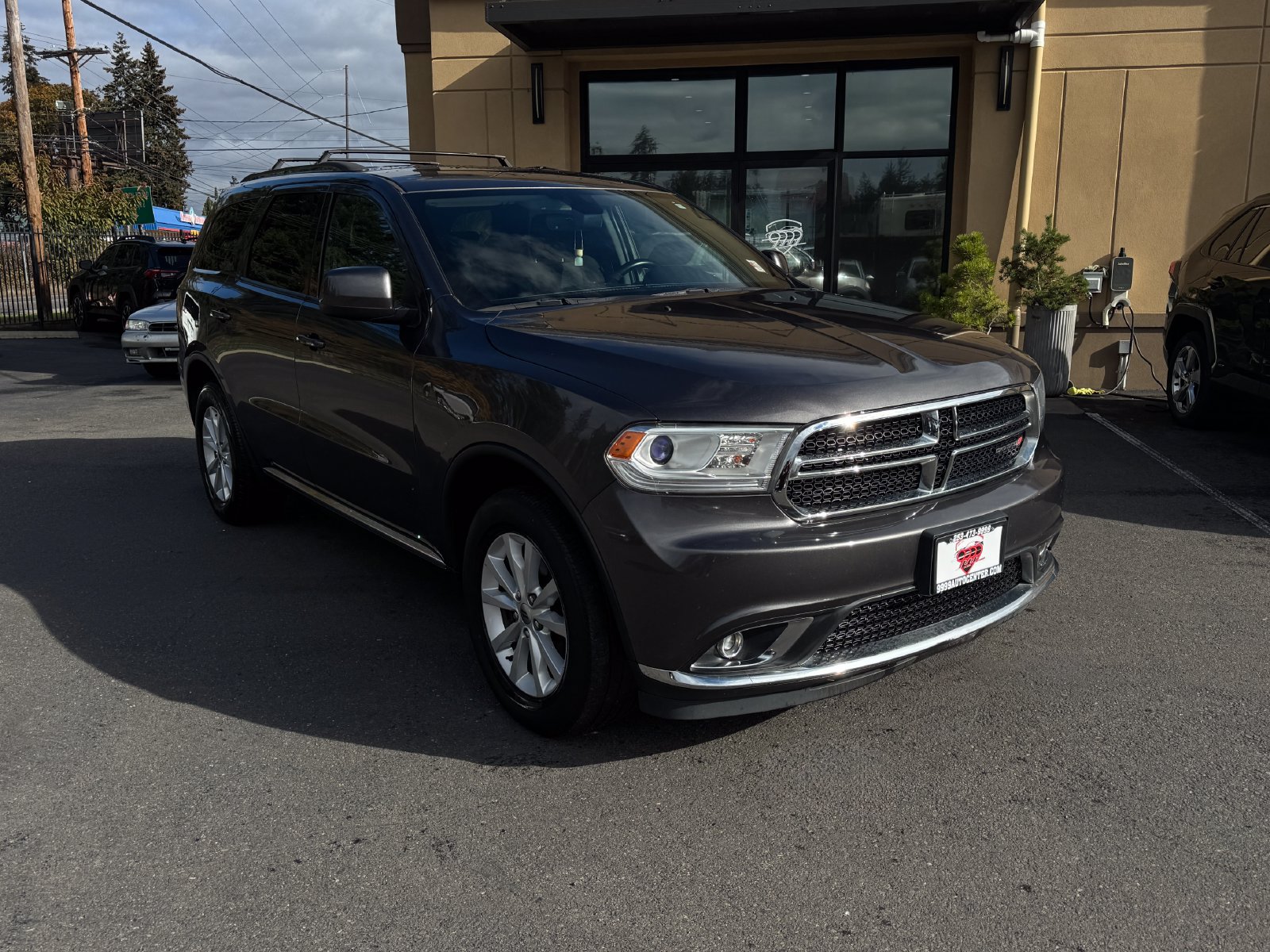 Used 2019 Dodge Durango SXT AWD/4WD image 1