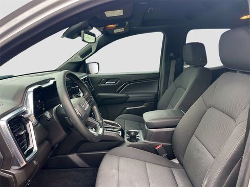 Used 2024 GMC Canyon Elevation w/ Convenience Package image 10