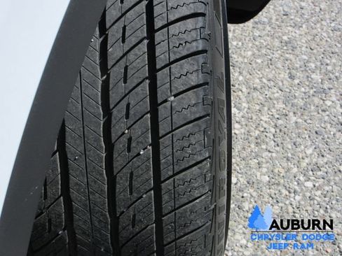 Used 2023 Tesla Model Y Long Range image 4