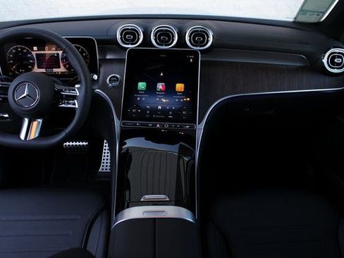 New 2025 Mercedes-Benz GLC 300 4MATIC image 31