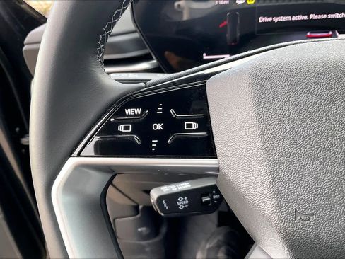 Used 2025 Audi Q5 Premium w/ Convenience Package image 22