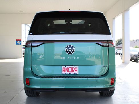 New 2025 Volkswagen ID. Buzz 1st Edition image 4