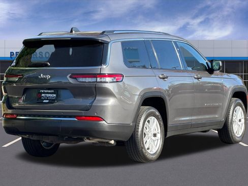 Used 2022 Jeep Grand Cherokee L Laredo w/ Luxury Tech Group I AWD/4WD image 4