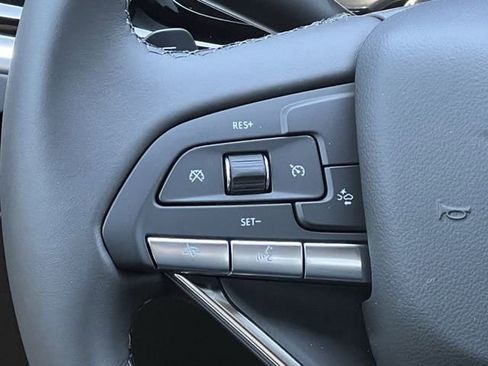 New 2025 Cadillac XT6 Luxury image 15