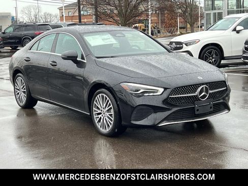Used 2025 Mercedes-Benz CLA 250 4MATIC image 8