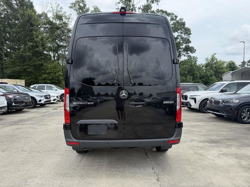 Certified 2025 Mercedes-Benz Sprinter 2500 image 17