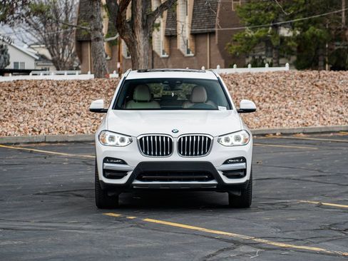 Used 2021 BMW X3 xDrive30i w/ Premium Package image 2