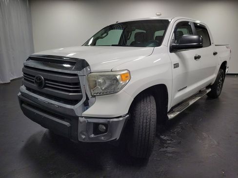 Used 2014 Toyota Tundra SR5 w/ TRD Off Road Package image 4
