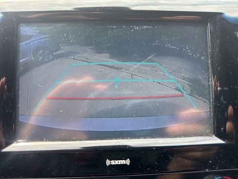 Used 2020 Toyota Camry LE image 21