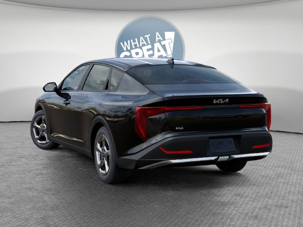 New 2026 Kia K4 FWD image 4