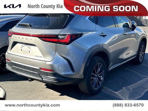 Used 2024 Lexus NX 250 FWD w/ Premium Package image 6
