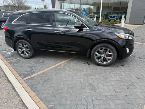Used 2016 Kia Sorento SX image 4