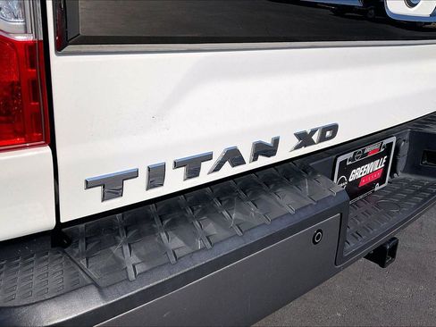 Used 2019 Nissan Titan Platinum Reserve w/ Platinum Utility Package image 9