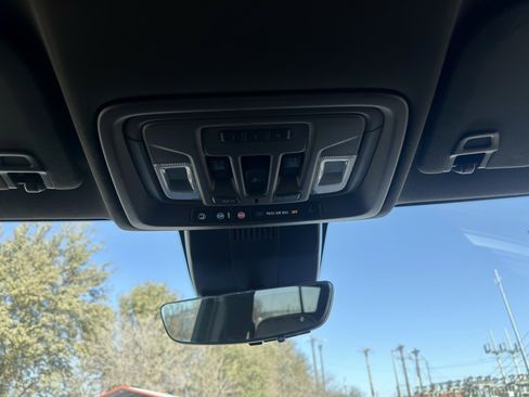 Used 2024 GMC Sierra 2500 Denali w/ Denali Reserve Package image 25