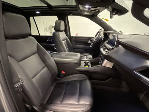 Used 2023 Chevrolet Tahoe LT w/ Luxury Package AWD/4WD image 32