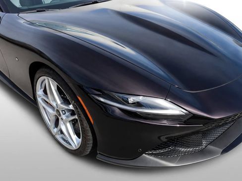 Certified 2024 Ferrari Roma Spider RWD image 12