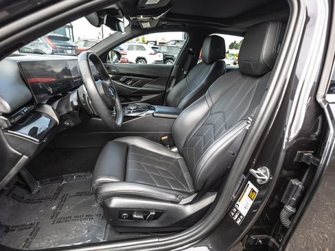 Used 2024 BMW 530i xDrive w/ Premium Package image 21