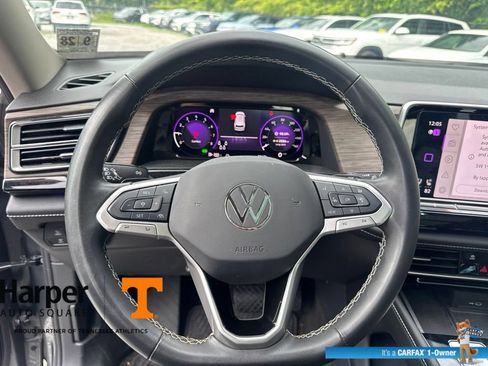 Used 2024 Volkswagen Atlas SEL AWD/4WD image 17