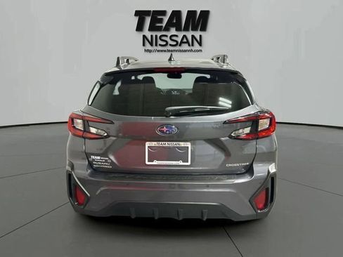 Used 2024 Subaru Crosstrek 2.5i Limited image 5
