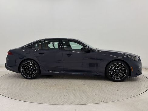 New 2027 BMW M5 w/ Executive Package AWD/4WD image 8
