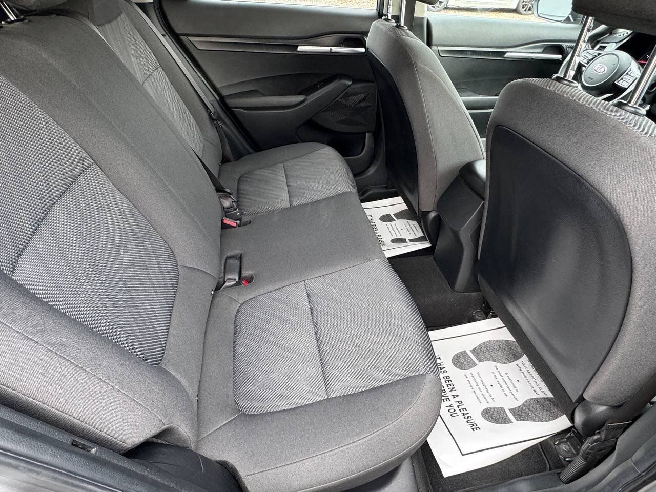 Used 2021 Kia Seltos LX AWD/4WD image 19