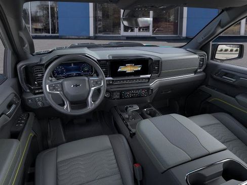 New 2026 Chevrolet Silverado 1500 ZR2 image 40