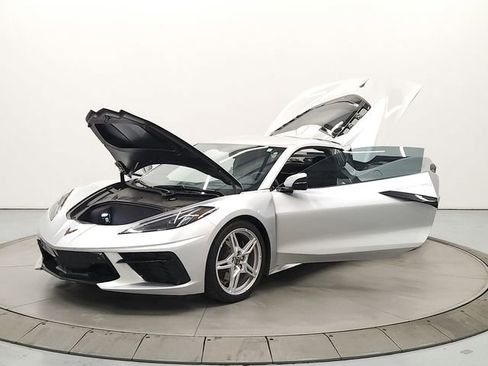 Used 2020 Chevrolet Corvette Stingray Preferred Cpe w/ 2LT Preferred Equipment Group image 11