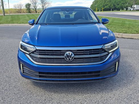 Used 2024 Volkswagen Jetta SEL FWD image 3