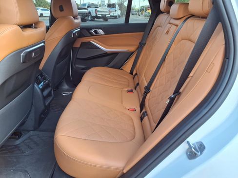 Used 2026 BMW X5 xDrive40i w/ M Sport Package image 16