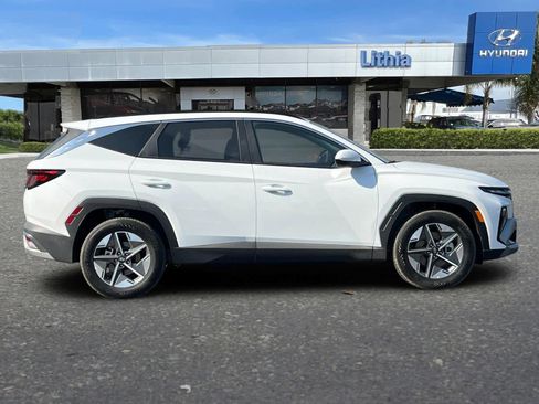 New 2025 Hyundai Tucson SEL image 8