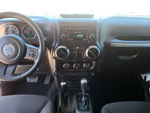 Used 2015 Jeep Wrangler Sport w/ Quick Order Package 24S AWD/4WD image 23