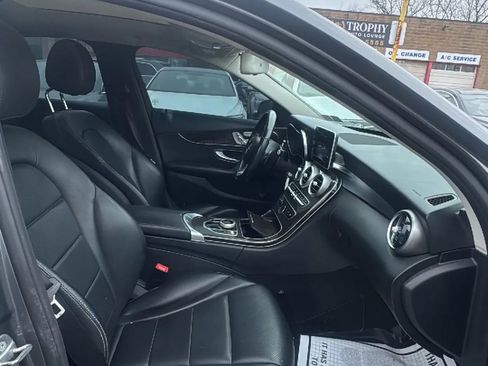 Used 2017 Mercedes-Benz C 300 4MATIC Sedan image 23