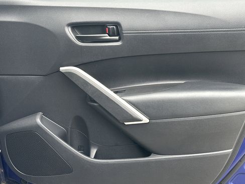 Used 2022 Toyota Corolla Cross LE image 14