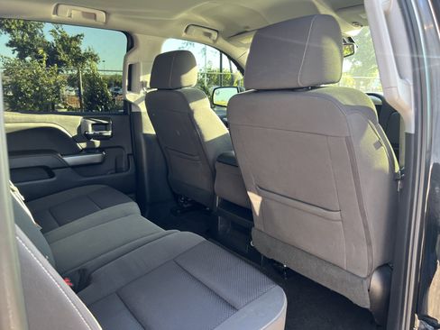 Used 2018 Chevrolet Silverado 1500 LT w/ All Star Edition RWD image 12