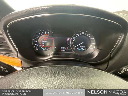 Used 2019 Lincoln MKC Select w/ Select Plus Package FWD image 43
