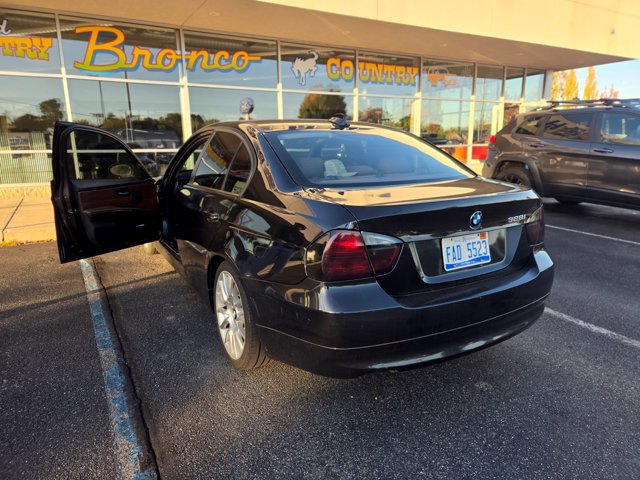 Used 2008 BMW 328i Sedan RWD image 4