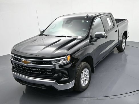 Used 2025 Chevrolet Silverado 1500 LT AWD/4WD image 18