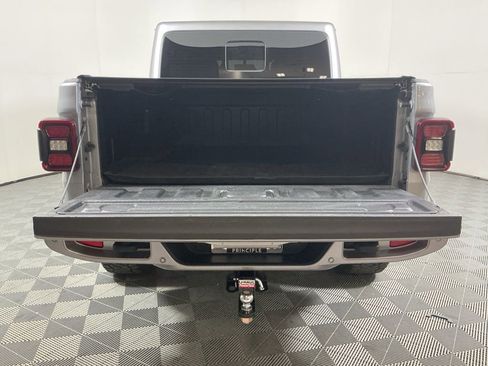 Used 2021 Jeep Gladiator Overland image 21