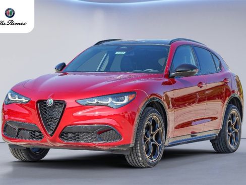 New 2025 Alfa Romeo Stelvio Sprint image 7
