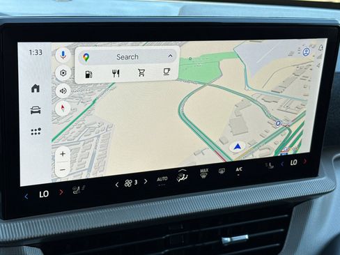 Used 2025 Ford Explorer Active w/ Active Comfort Package image 19